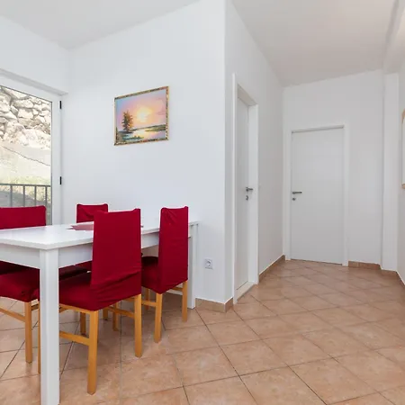 Apartment Sita *