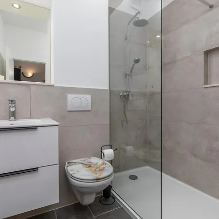 Apartment Sita *